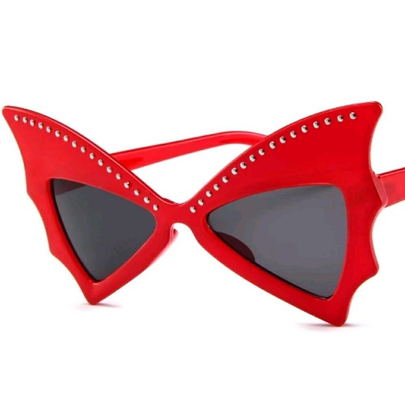 Red Bat Sharp Frame Sunglasses - Picture 1 of 5